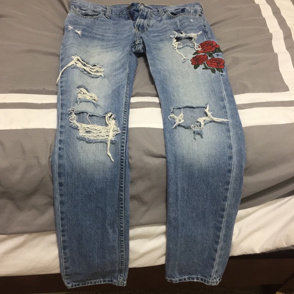 Rare Hollister Rose Decal Jeans